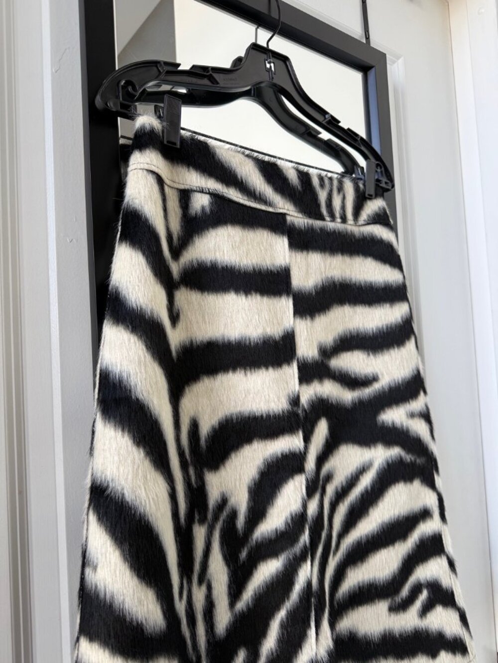 H&M Zip-Front Zebra Skirt - Picture 6 of 10
